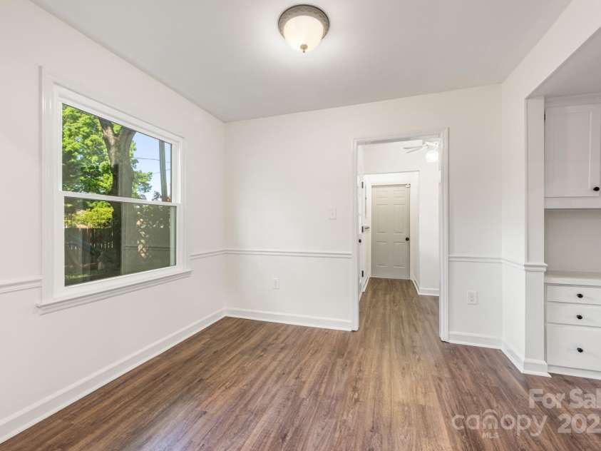 3101 Willowbrae Road, Charlotte, NC 28226.  MLS# CAR4256268, YatesRealty ID 20342. 