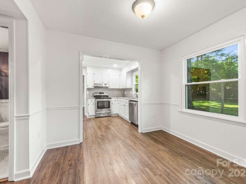 3101 Willowbrae Road, Charlotte, NC 28226.  MLS# CAR4256268, YatesRealty ID 20342. 