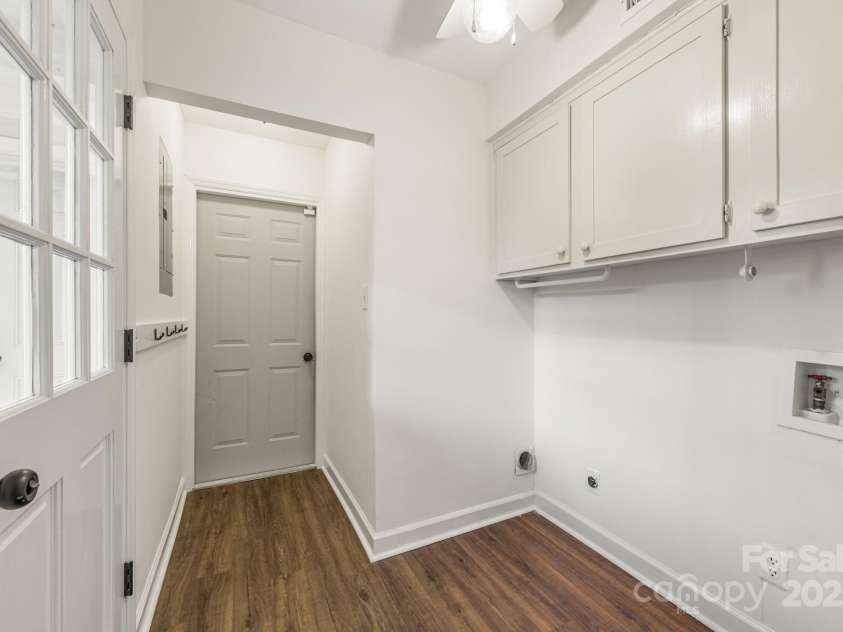 3101 Willowbrae Road, Charlotte, NC 28226.  MLS# CAR4256268, YatesRealty ID 20342. 