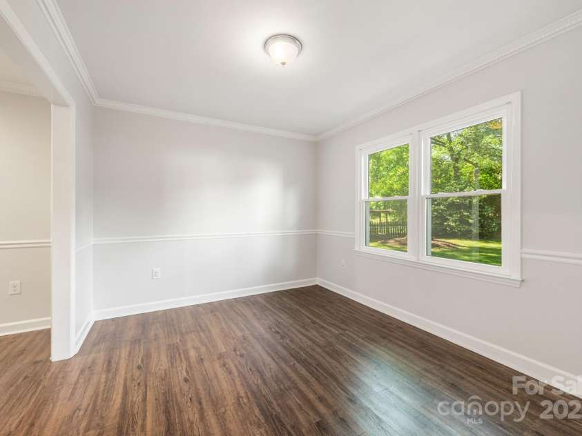 3101 Willowbrae Road, Charlotte, NC 28226.  MLS# CAR4256268, YatesRealty ID 20342. 