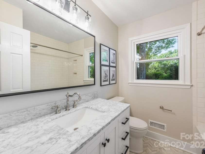 3101 Willowbrae Road, Charlotte, NC 28226.  MLS# CAR4256268, YatesRealty ID 20342. 