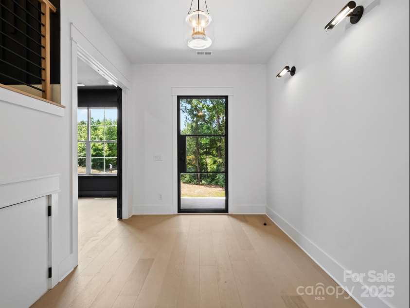 733 Barbary Place, Lincolnton, NC 28092.  MLS# CAR4232580, YatesRealty ID 20343. 