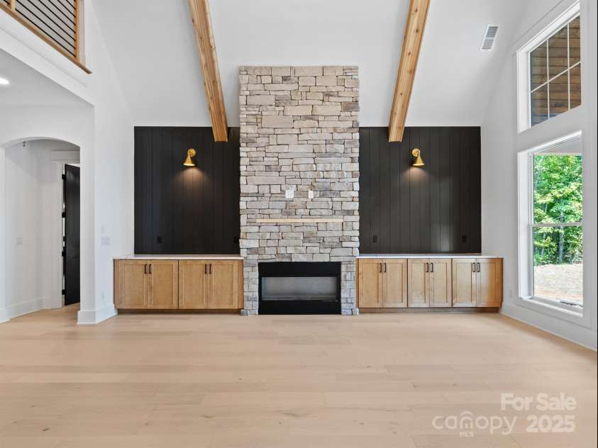 733 Barbary Place, Lincolnton, NC 28092.  MLS# CAR4232580, YatesRealty ID 20343. 