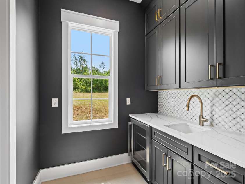 733 Barbary Place, Lincolnton, NC 28092.  MLS# CAR4232580, YatesRealty ID 20343. 