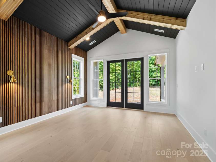 733 Barbary Place, Lincolnton, NC 28092.  MLS# CAR4232580, YatesRealty ID 20343. 