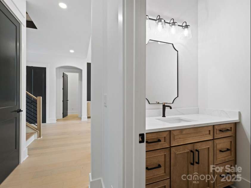 733 Barbary Place, Lincolnton, NC 28092.  MLS# CAR4232580, YatesRealty ID 20343. 