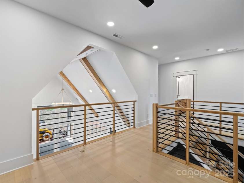 733 Barbary Place, Lincolnton, NC 28092.  MLS# CAR4232580, YatesRealty ID 20343. 