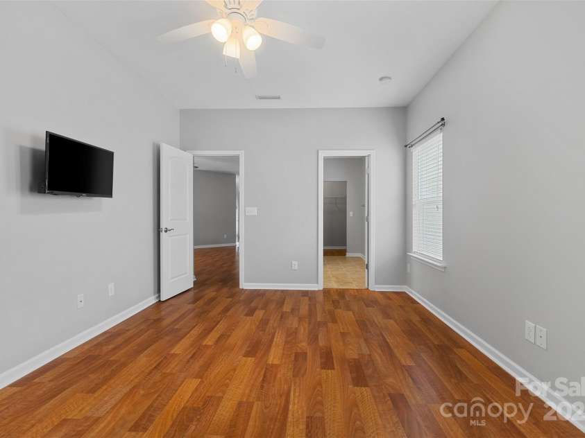 5076 Newport Lakes Drive, Rock Hill, SC 29732.  MLS# CAR4256467, YatesRealty ID 20345. 