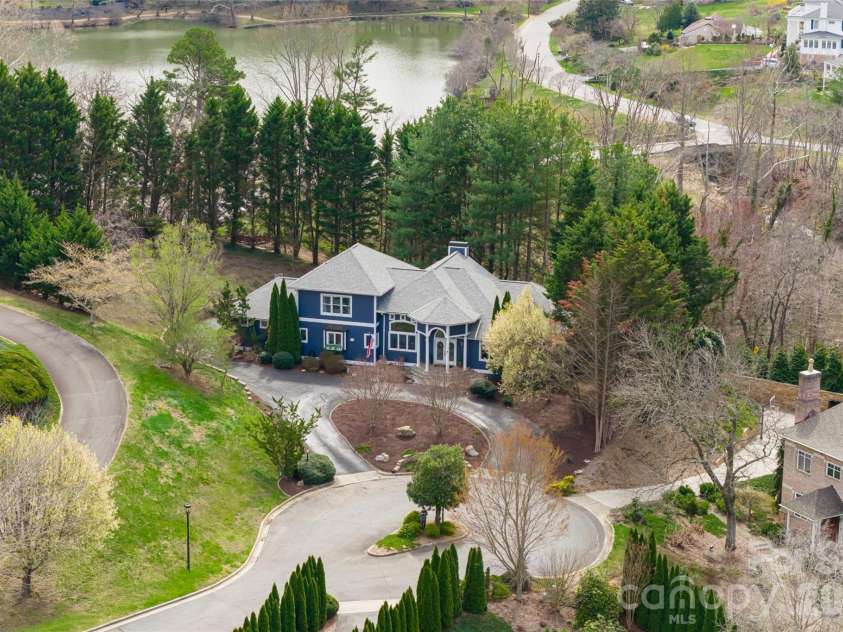 6 Oxford Court, Asheville, NC 28804.  MLS# CAR4359269, YatesRealty ID 20345. 