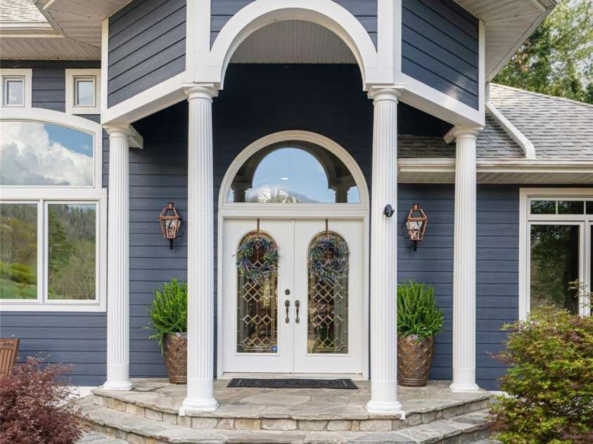 6 Oxford Court, Asheville, NC 28804.  MLS# CAR4359269, YatesRealty ID 20345. 