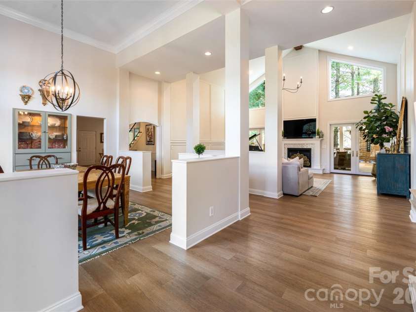 6 Oxford Court, Asheville, NC 28804.  MLS# CAR4359269, YatesRealty ID 20345. 