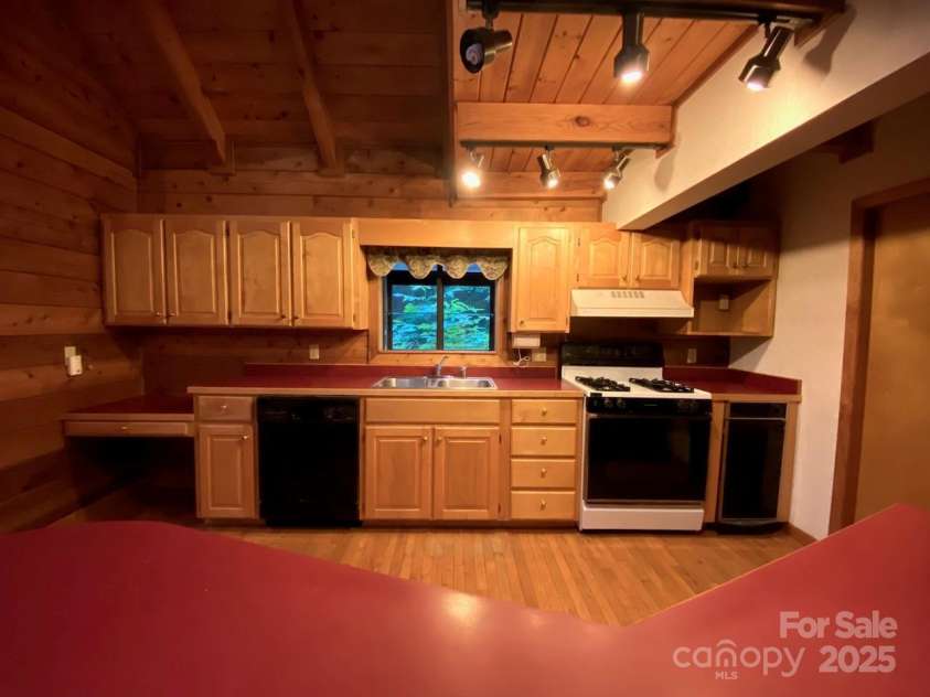 2153 Lentini Drive, Waynesville, NC 28785.  MLS# CAR4247618, YatesRealty ID 20347. 