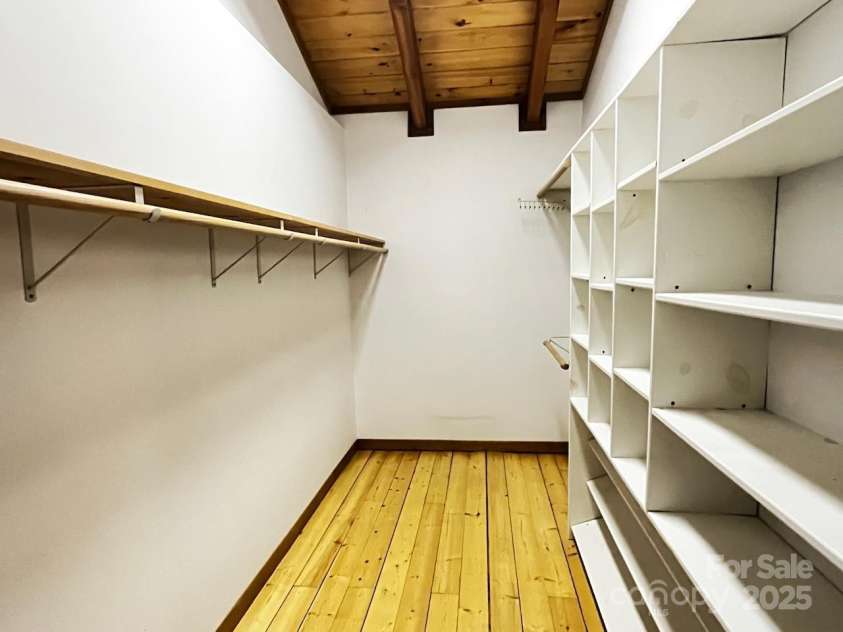 2153 Lentini Drive, Waynesville, NC 28785.  MLS# CAR4247618, YatesRealty ID 20347. 