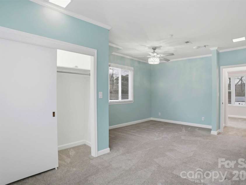 2637 Armstrong Circle, Gastonia, NC 28054.  MLS# CAR4351370, YatesRealty ID 20348. 