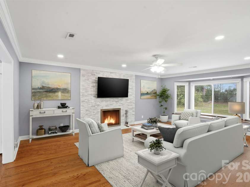 2637 Armstrong Circle, Gastonia, NC 28054.  MLS# CAR4351370, YatesRealty ID 20348. Virtual Staging