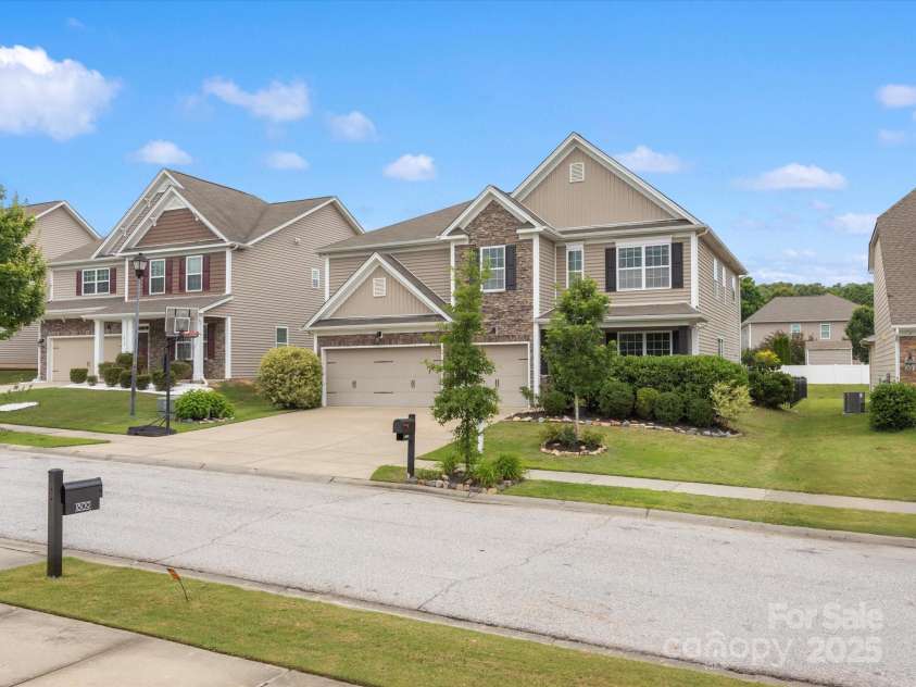 1810 Kerwick Court, Lancaster, SC 29720.  MLS# CAR4263798, YatesRealty ID 20349. 