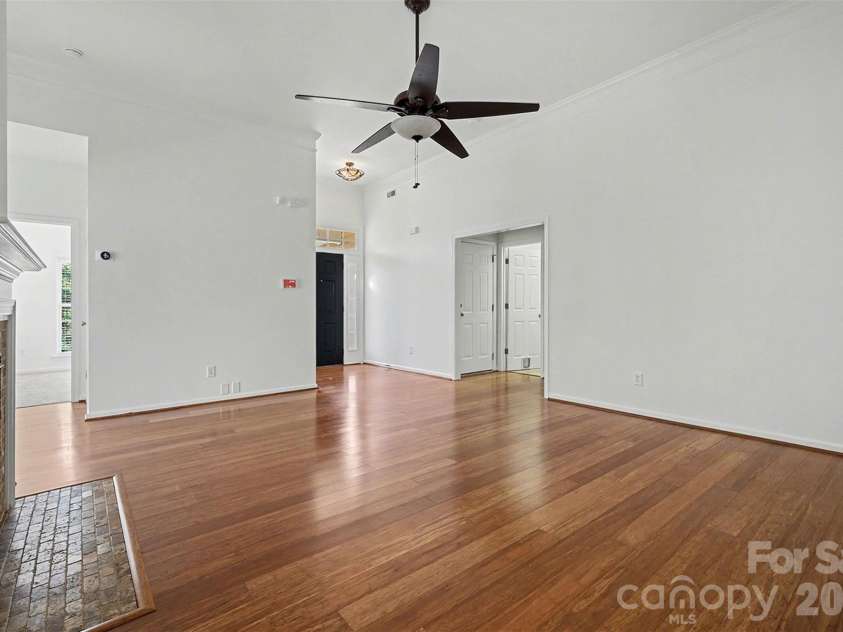 208 Riverfront Parkway, Mount Holly, NC 28120.  MLS# CAR4372990, YatesRealty ID 20349. 