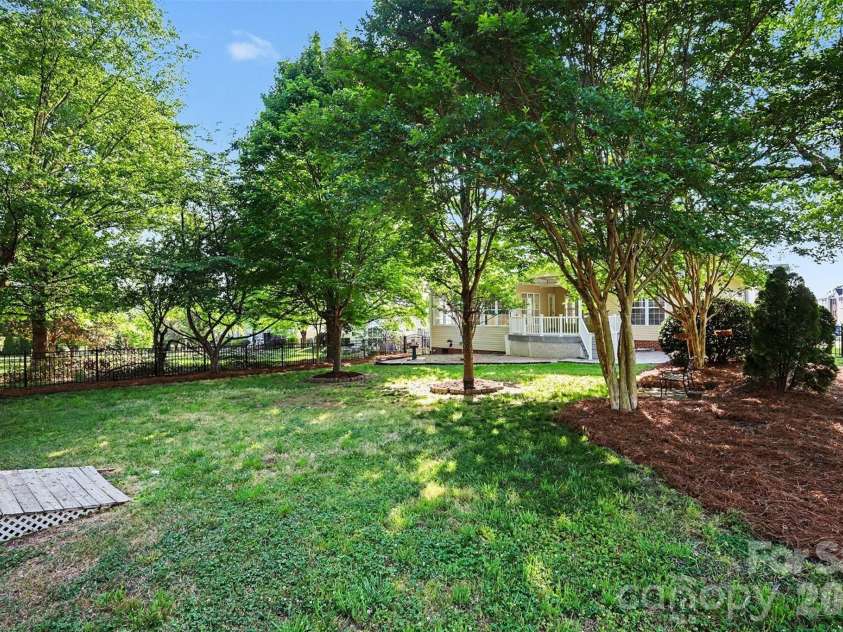 208 Riverfront Parkway, Mount Holly, NC 28120.  MLS# CAR4372990, YatesRealty ID 20349. 