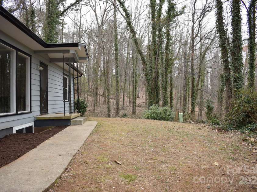 22339 Asheville Highway, Landrum, SC 29356.  MLS# CAR4221524, YatesRealty ID 2035. 