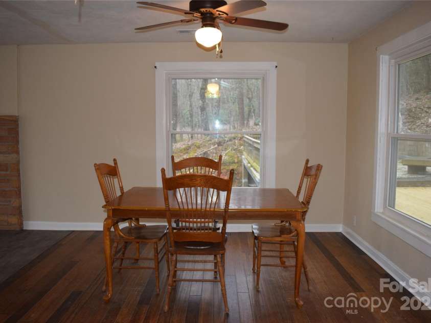 22339 Asheville Highway, Landrum, SC 29356.  MLS# CAR4221524, YatesRealty ID 2035. 