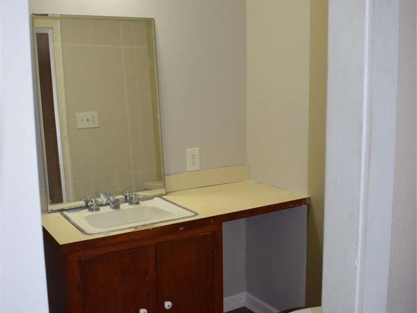 22339 Asheville Highway, Landrum, SC 29356.  MLS# CAR4221524, YatesRealty ID 2035. 