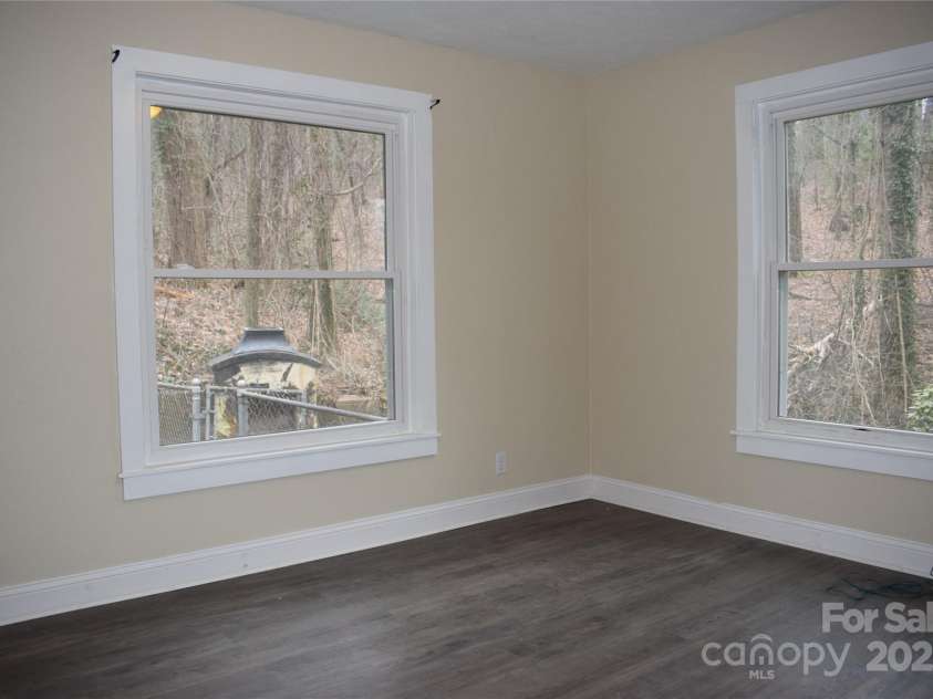 22339 Asheville Highway, Landrum, SC 29356.  MLS# CAR4221524, YatesRealty ID 2035. 