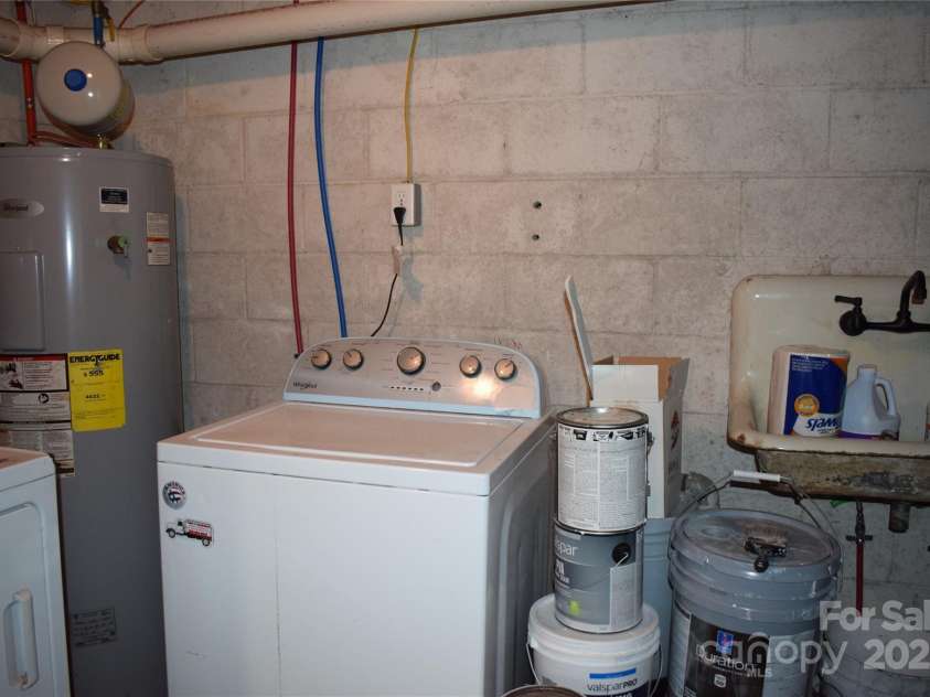 22339 Asheville Highway, Landrum, SC 29356.  MLS# CAR4221524, YatesRealty ID 2035. 