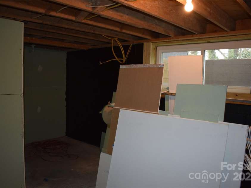 22339 Asheville Highway, Landrum, SC 29356.  MLS# CAR4221524, YatesRealty ID 2035. 