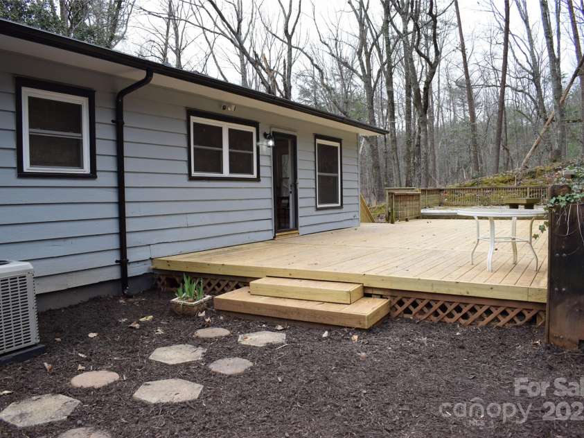 22339 Asheville Highway, Landrum, SC 29356.  MLS# CAR4221524, YatesRealty ID 2035. 