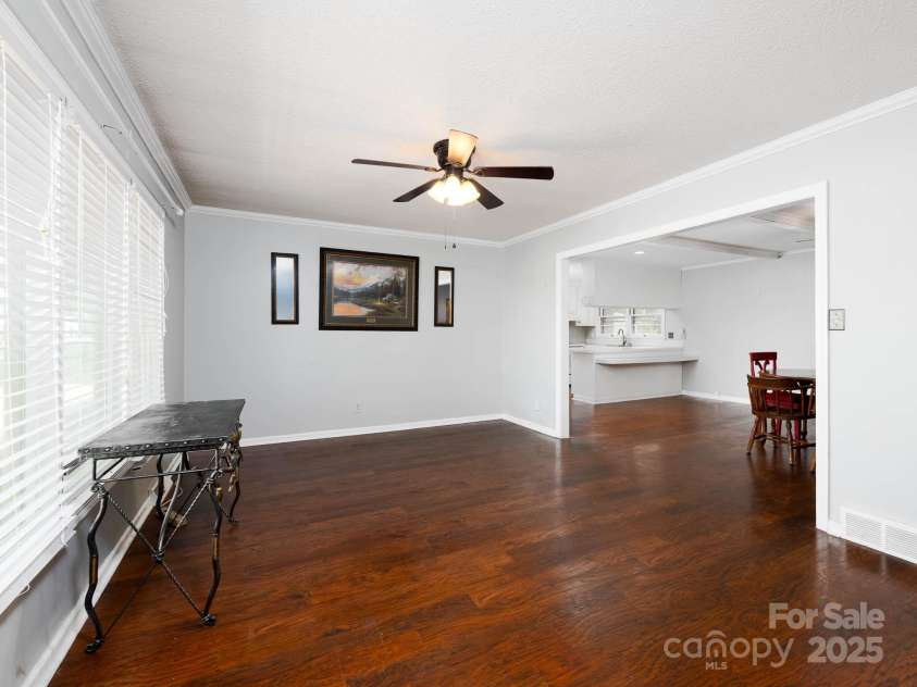 160 Eagle Drive, Salisbury, NC 28144.  MLS# CAR4259304, YatesRealty ID 20350. 