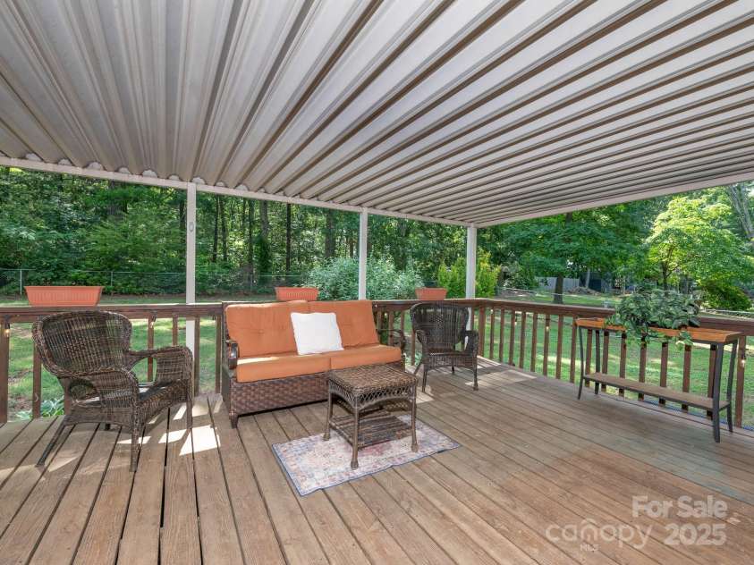 160 Eagle Drive, Salisbury, NC 28144.  MLS# CAR4259304, YatesRealty ID 20350. 