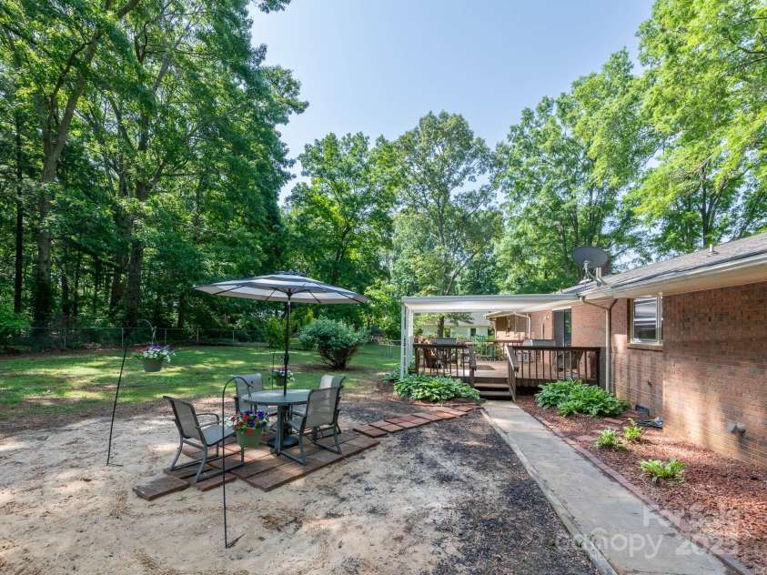 160 Eagle Drive, Salisbury, NC 28144.  MLS# CAR4259304, YatesRealty ID 20350. 