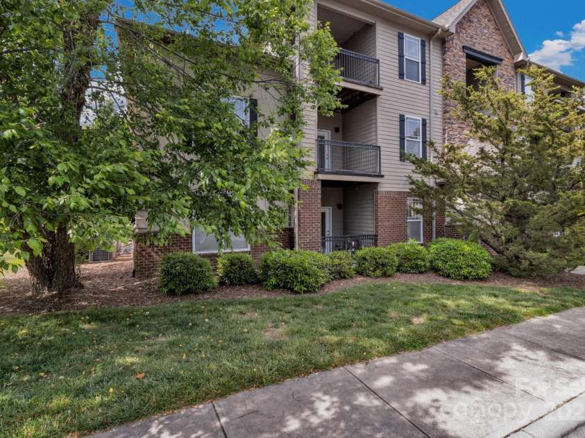 234 Brickton Village Circle, Fletcher, NC 28732.  MLS# CAR4266882, YatesRealty ID 20351. 