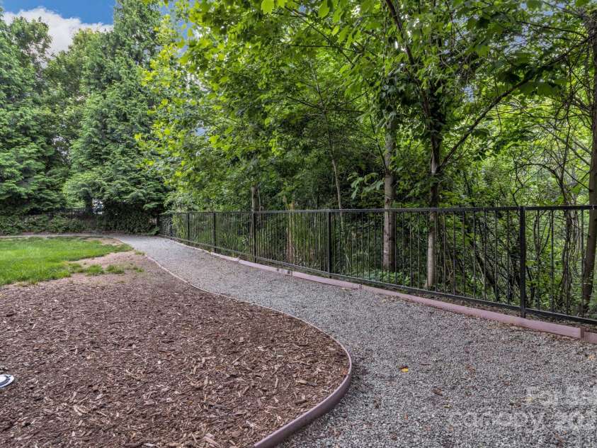 234 Brickton Village Circle, Fletcher, NC 28732.  MLS# CAR4266882, YatesRealty ID 20351. Picnic area