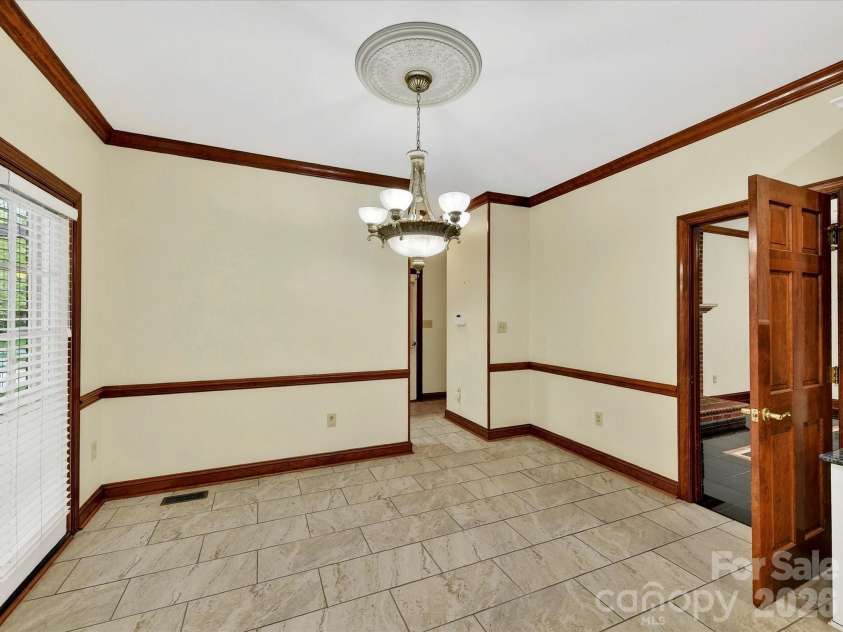 3100 Shady Grove Lane, Matthews, NC 28104.  MLS# CAR4355389, YatesRealty ID 20351. 