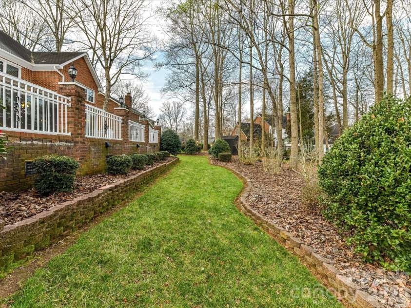 3100 Shady Grove Lane, Matthews, NC 28104.  MLS# CAR4355389, YatesRealty ID 20351. 