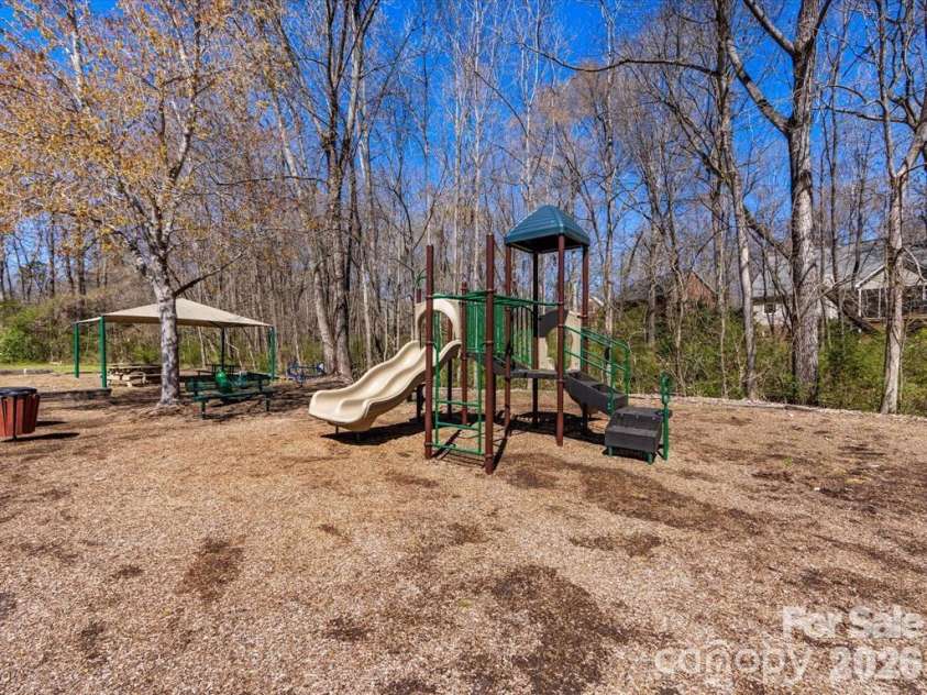 3100 Shady Grove Lane, Matthews, NC 28104.  MLS# CAR4355389, YatesRealty ID 20351. 