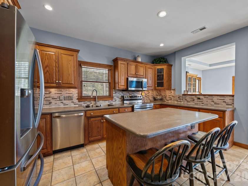 307 Stillwater Road, Troutman, NC 28166.  MLS# CAR4360560, YatesRealty ID 20352. Kitchen