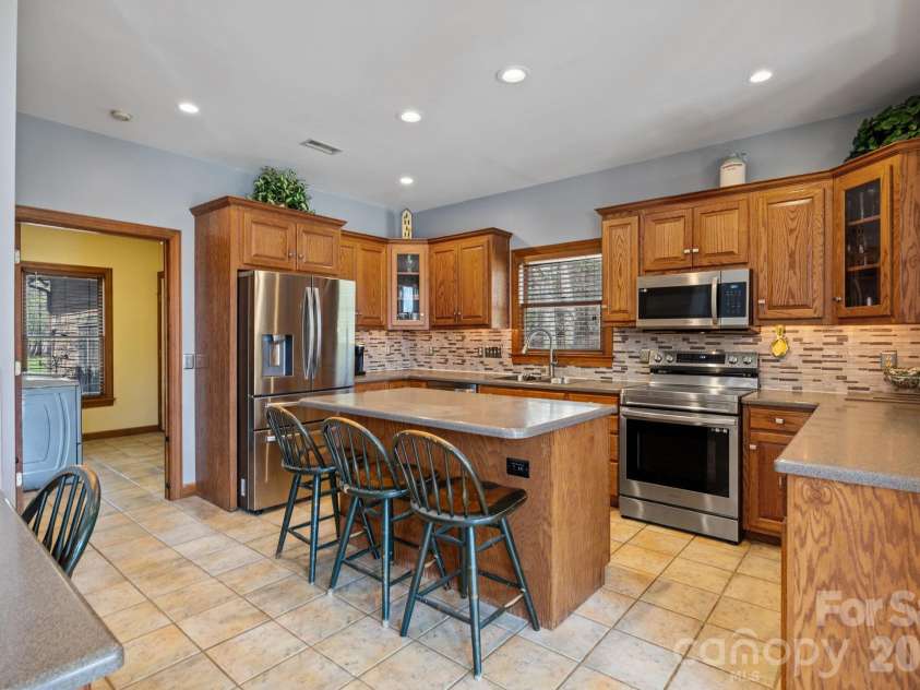 307 Stillwater Road, Troutman, NC 28166.  MLS# CAR4360560, YatesRealty ID 20352. Kitchen