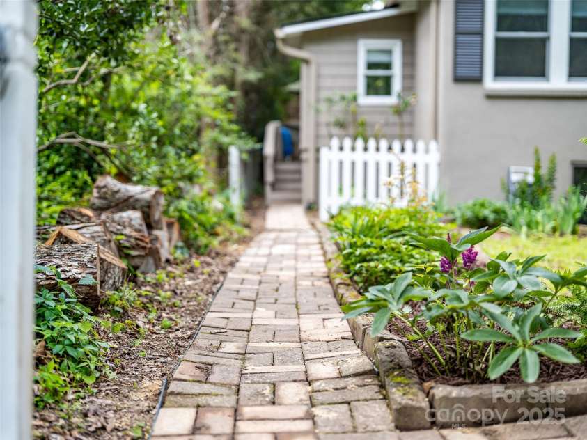 261 Forest Hill Drive, Asheville, NC 28803.  MLS# CAR4269408, YatesRealty ID 20353. Front path from parking