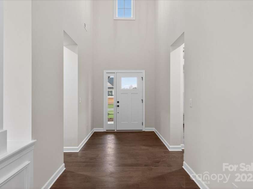 11020 Tyler Brook Lane, Mint Hill, NC 28227.  MLS# CAR4223643, YatesRealty ID 20354. Foyer