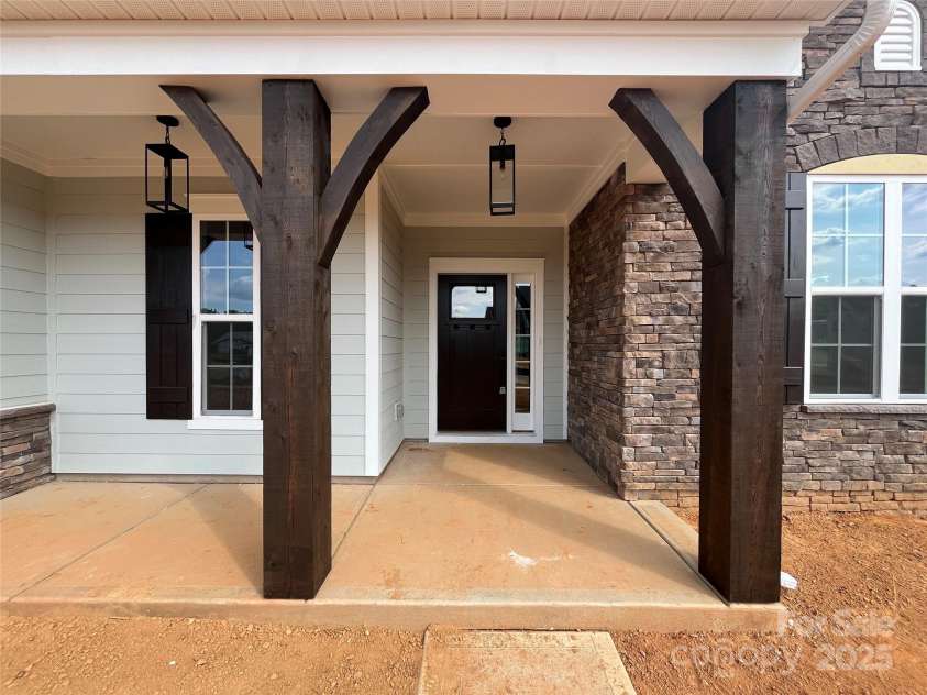 11020 Tyler Brook Lane, Mint Hill, NC 28227.  MLS# CAR4223643, YatesRealty ID 20354. Front Entry
