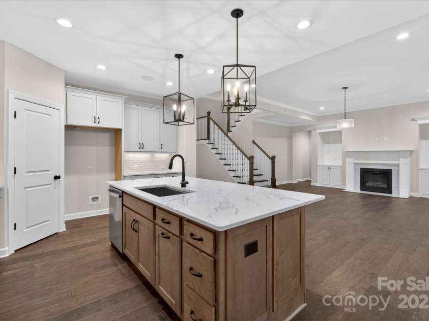 11020 Tyler Brook Lane, Mint Hill, NC 28227.  MLS# CAR4223643, YatesRealty ID 20354. Kitchen/Family Room