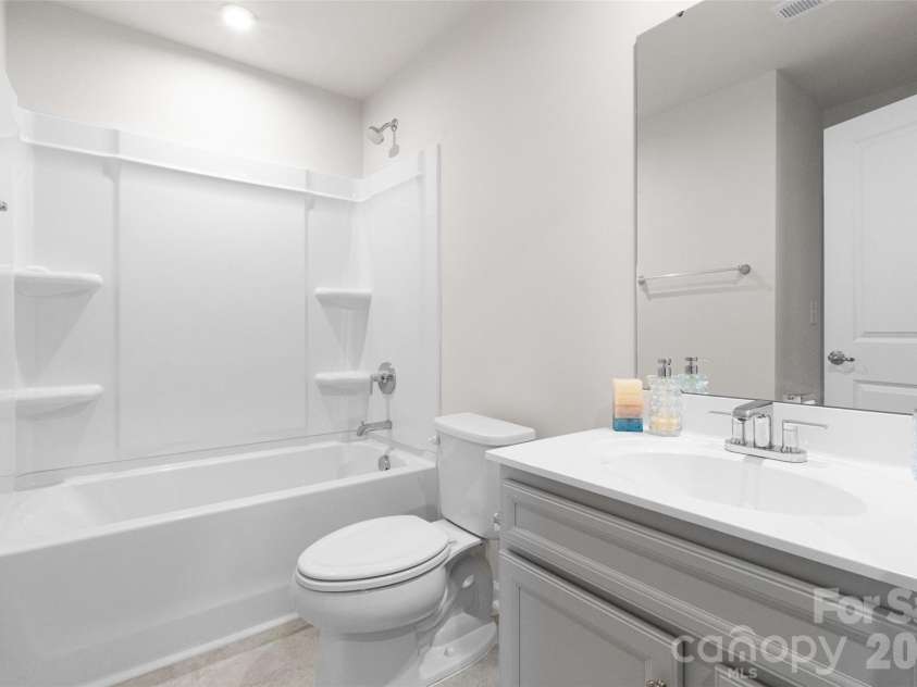 1409 May Apple Drive, Matthews, NC 28104.  MLS# CAR4375083, YatesRealty ID 20354. 