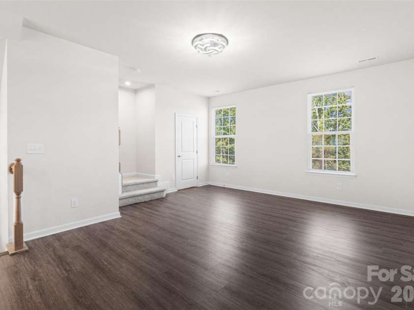 1409 May Apple Drive, Matthews, NC 28104.  MLS# CAR4375083, YatesRealty ID 20354. 