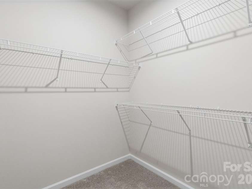 1409 May Apple Drive, Matthews, NC 28104.  MLS# CAR4375083, YatesRealty ID 20354. 
