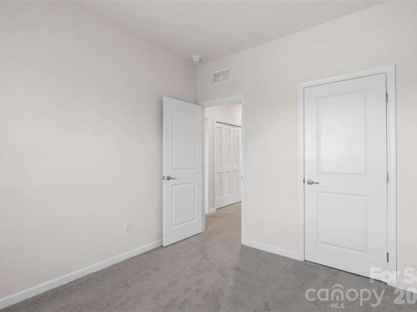 1409 May Apple Drive, Matthews, NC 28104.  MLS# CAR4375083, YatesRealty ID 20354. 
