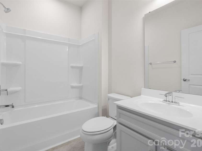 1409 May Apple Drive, Matthews, NC 28104.  MLS# CAR4375083, YatesRealty ID 20354. 