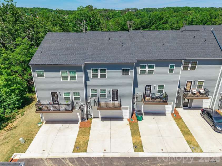 1409 May Apple Drive, Matthews, NC 28104.  MLS# CAR4375083, YatesRealty ID 20354. 