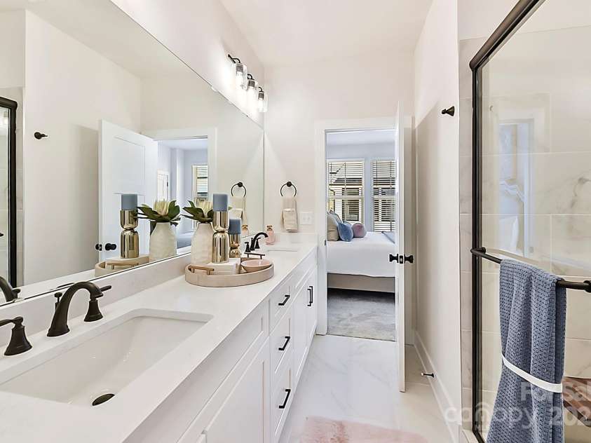 1223 16th Street, Charlotte, NC 28205.  MLS# CAR4272275, YatesRealty ID 20357. 